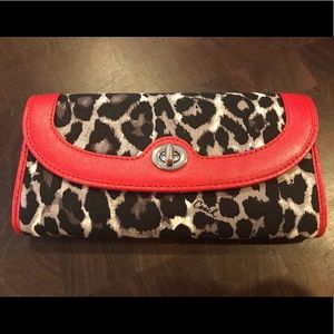 NEW Coach Trifold Wallet